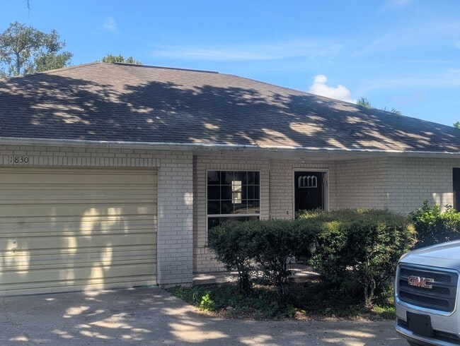 3 bedroom, 2 bath - 3 bedroom, 2 bath Casa