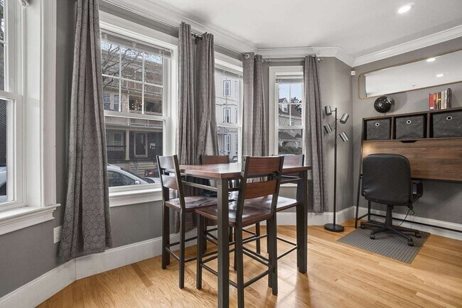 Photo - 10 Romsey St Unit 1