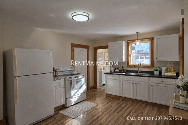 Photo - 90 Newbury St