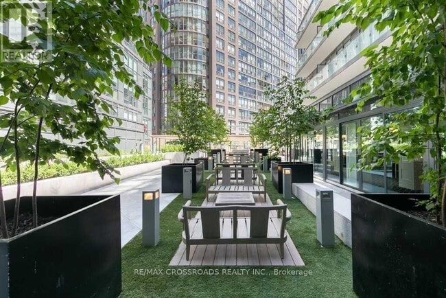 Photo - 955 Bay St. Unité 2305