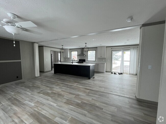 Building Photo - Brand new manufactured 3 bedroom home on l...