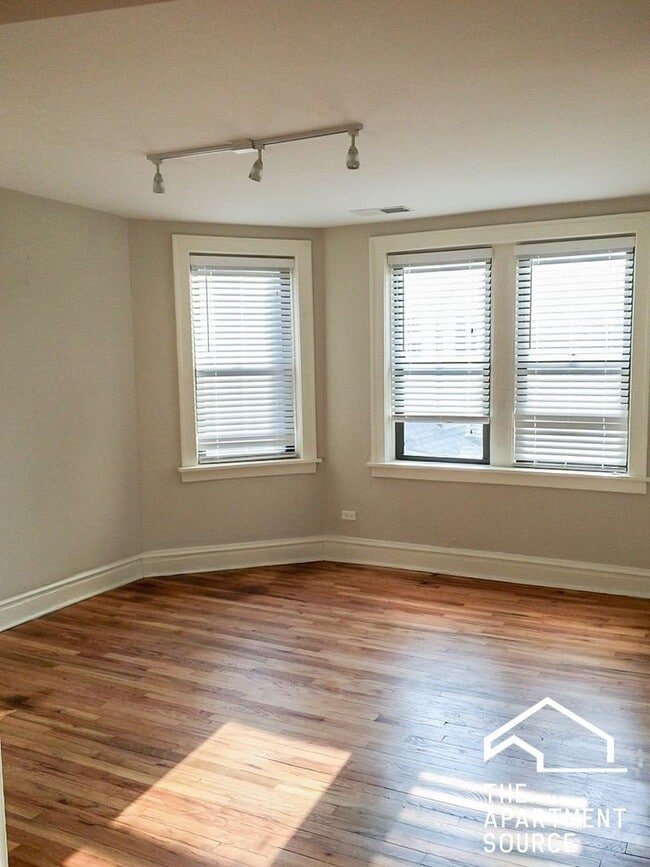 Photo - 2231 W Wilson Ave Unit 2
