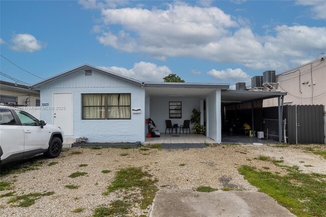 Building Photo - 3925 SW 88th Pl Unit 1 Rental