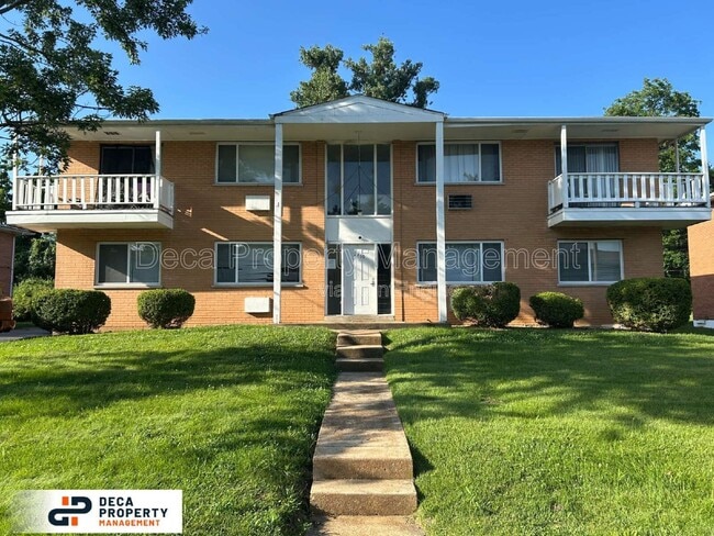 Building Photo - 9910 Broadmoor Dr Unit 2