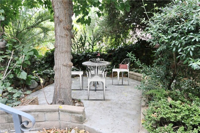 Photo - 1925 Hillcrest Rd