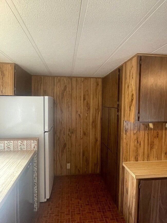 Photo - Gurol (11212 Rhody Dr #1) Unidad 11212 #1