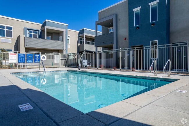 Loma Villas Apartments