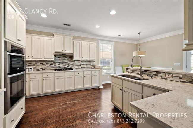 Photo - 1417 Clancy Rd