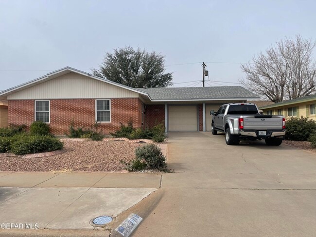 Building Photo - 3019 Cork Dr