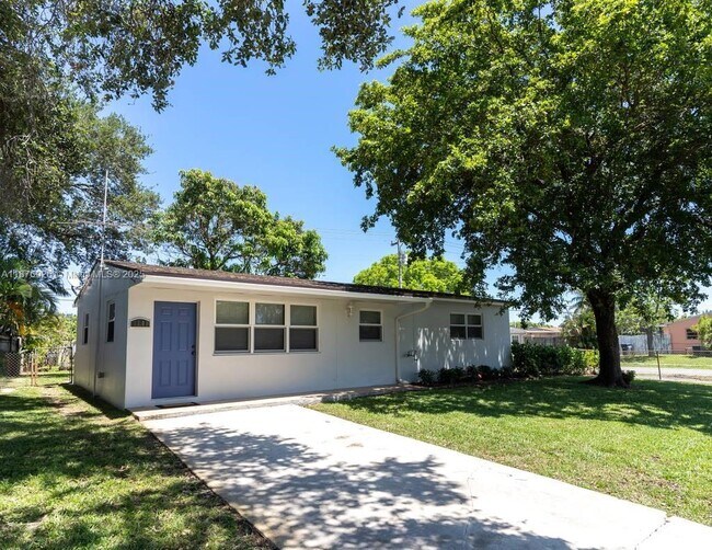 Building Photo - 1101 N 71st Terrace Rental