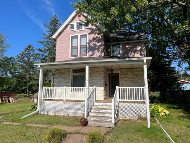 Building Photo - Duluth MN - 4+ bed - 2-bath - 2-car garage