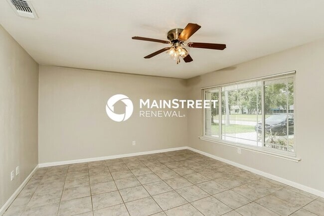 Photo - 3 Bedroom Pet-Friendly Home in Palm Bay, FL with Main Street Renewal