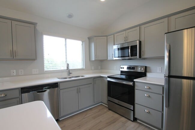 Photo - Fall Move In Special!!! 1/2 Off 1st Month...