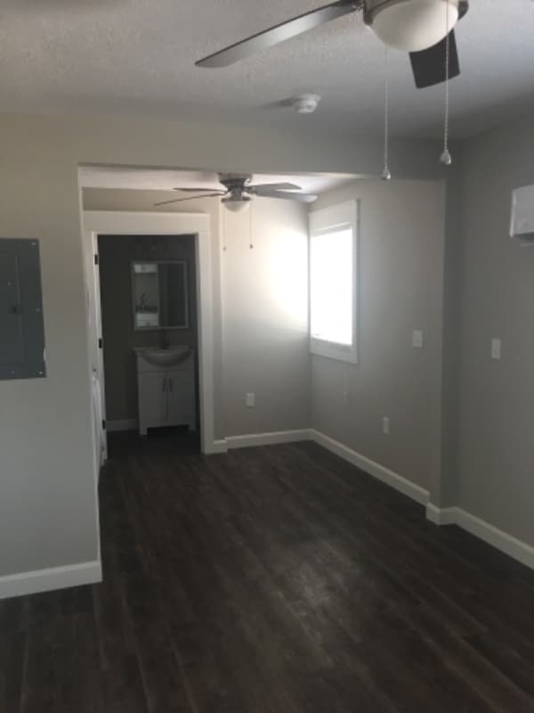 Photo - 320 E Main St Unidad #3