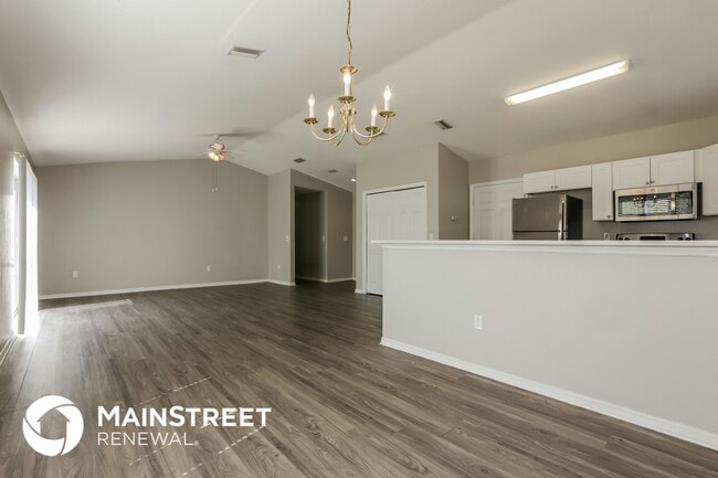 Photo - 734 Fox Lake Dr