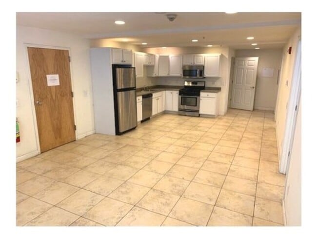 361 Pearl St Unit 2