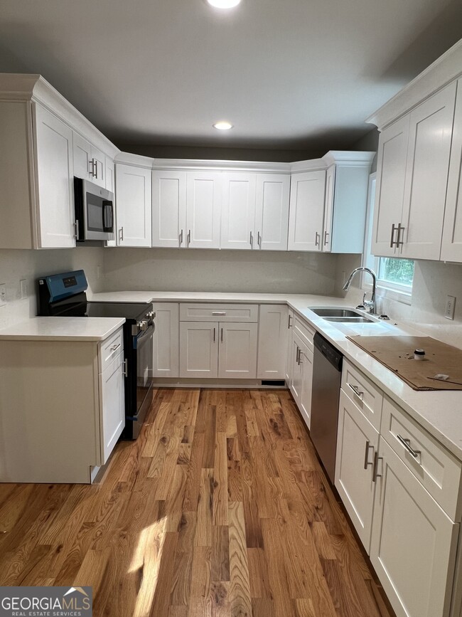 Photo - 984 Plowshare Rd