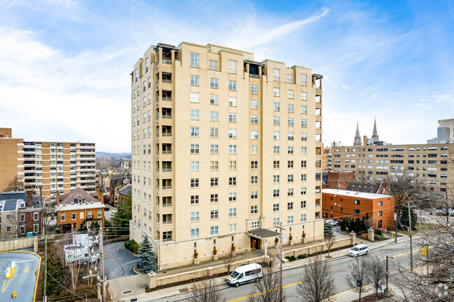The Madison on Bellefield - The Madison on Bellefield Apartments