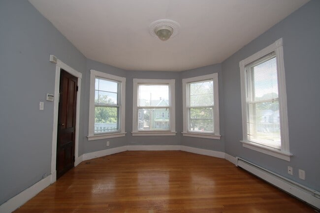 Photo - 198 Blatchley Ave Unidad 1st Fl