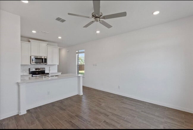 Photo - 8137 Lindheimer Ln Unit 1