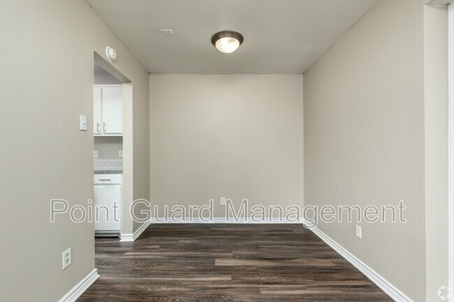 Photo - 4566 W Kiest Blvd