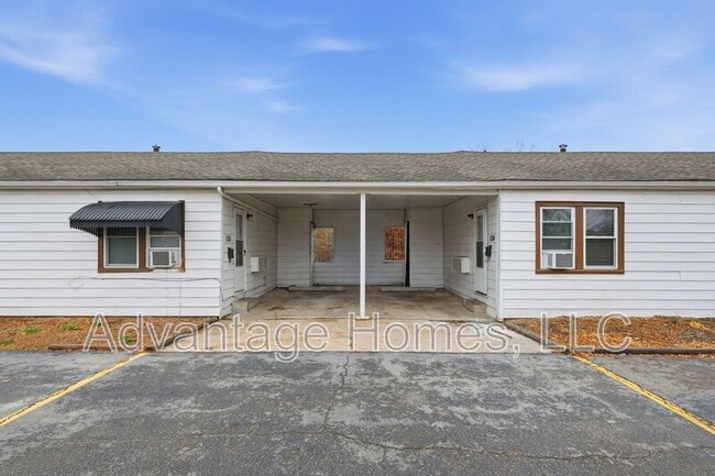 Photo - 1015 N Scott Ave Unit building 5 Back