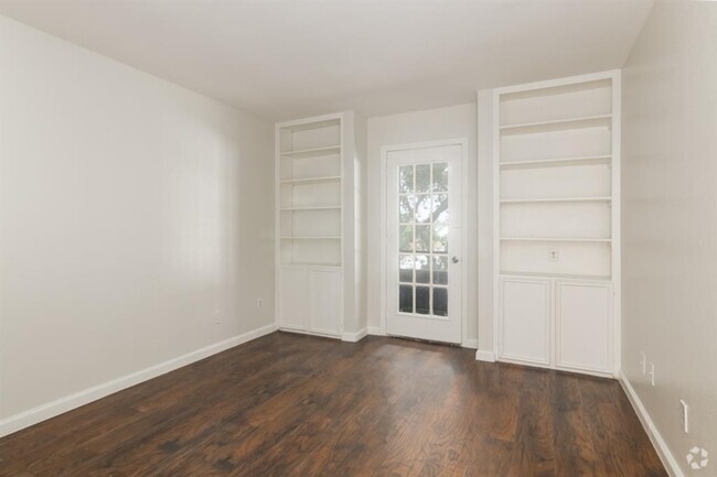 Building Photo - 10555 Turtlewood Ct Unit 605 Rental