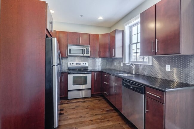 Photo - 2631 Catharine St Unit A