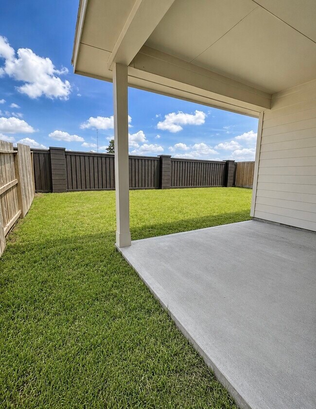 14187 Granger Pointe Ln