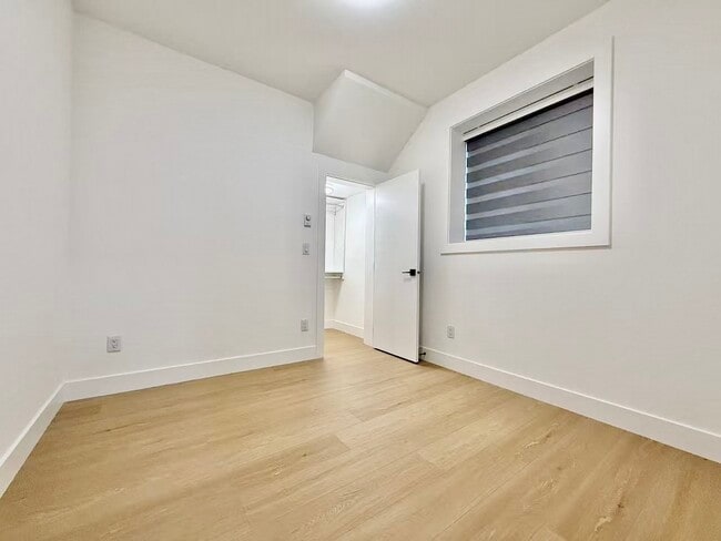 Photo - 7479-149A 149a St