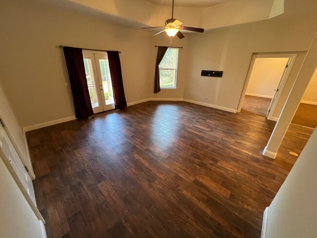 Photo - 10653 Douglas Ln