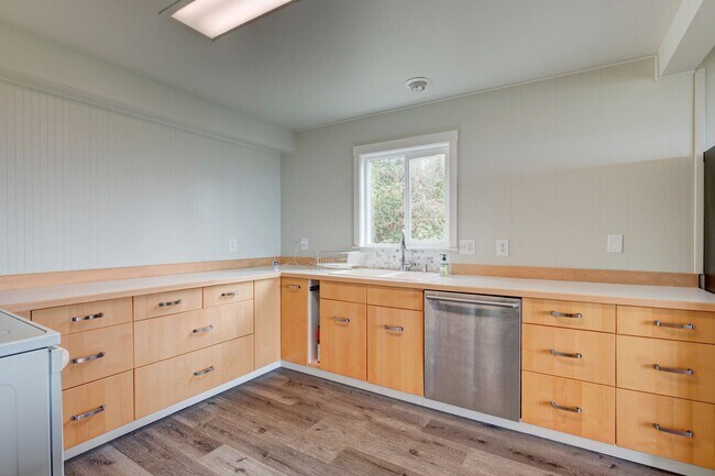 Photo - 3 Bedroom Condo on West Beach Bluffs