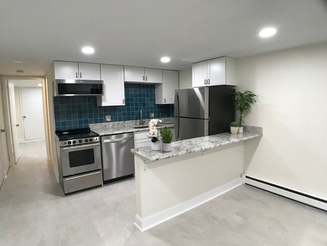 Kitchen area - 152 13th St SE Unit #B