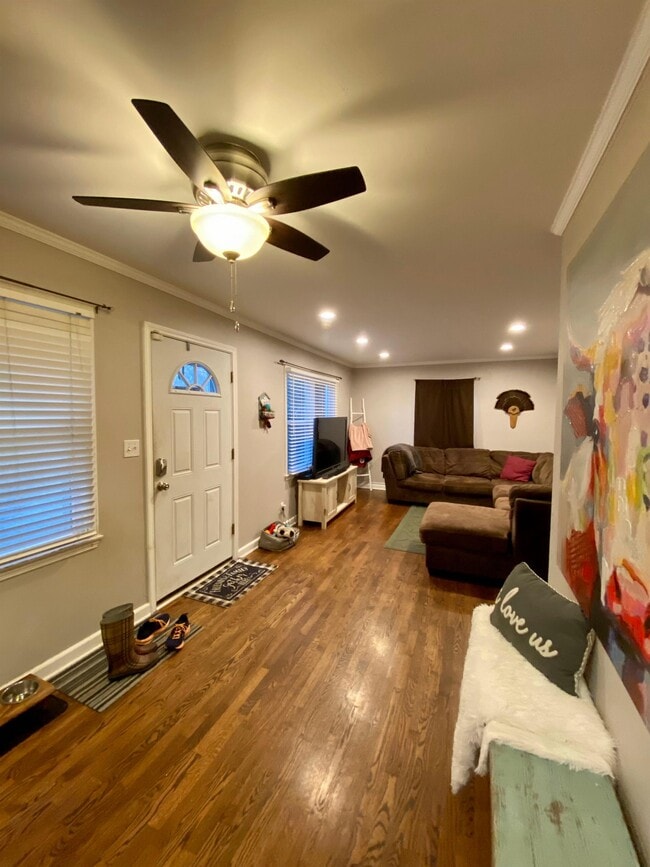 Photo - 7516 Belleview Ave