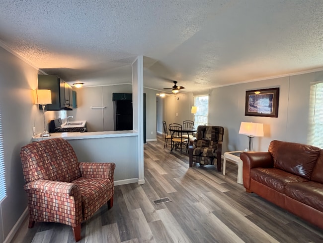 Photo - 434 Timber Ridge Ln