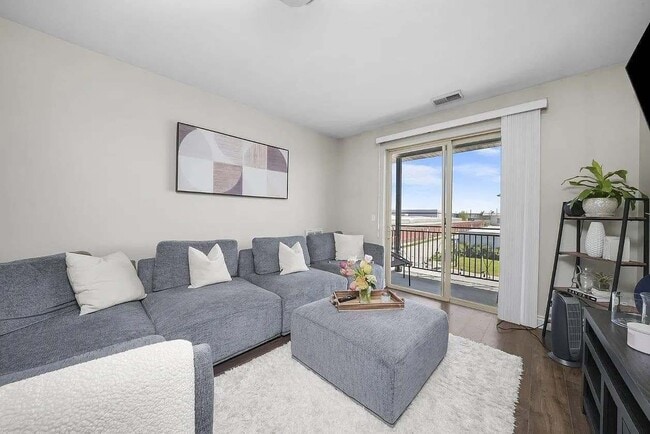 Photo - 6614 W 65th St Unit 1H