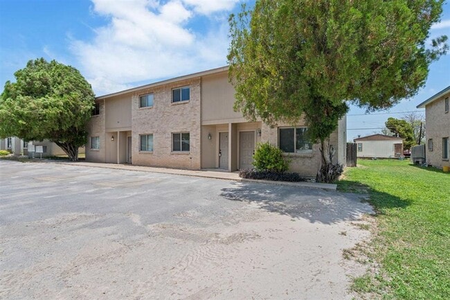 Building Photo - 111 Rhonda St