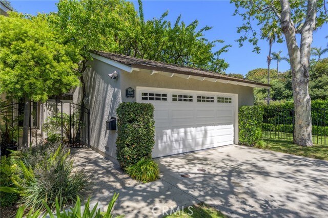 Photo - 520 Laver Way House
