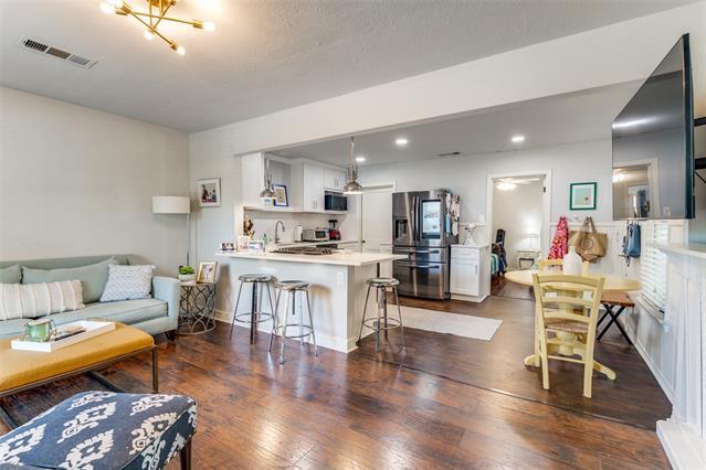 Photo - 1827 Frederick St