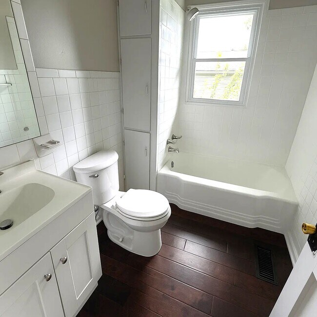 Photo - 1302 Lindley Ave