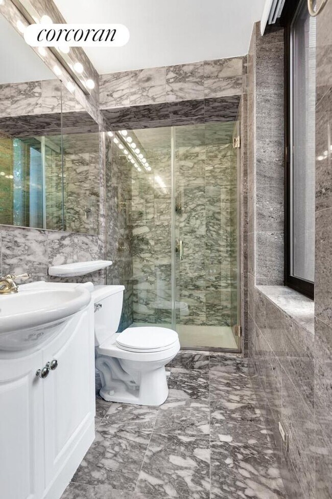 Photo - 111 E 30th St