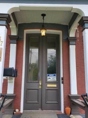 Photo - 437 W Walnut St Unit 1