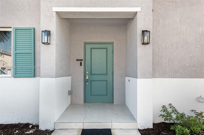 Photo - 1270 NW 3rd Ln