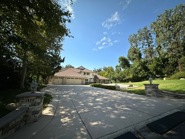 Photo - 1635 Larkfield Ave