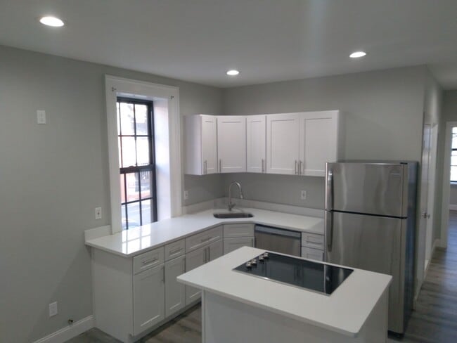 Building Photo - 140 Hamilton St Unit 1A