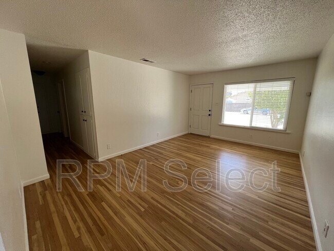 10605 Campana Way