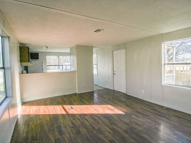 Photo - Great Location in Pulaski, TN