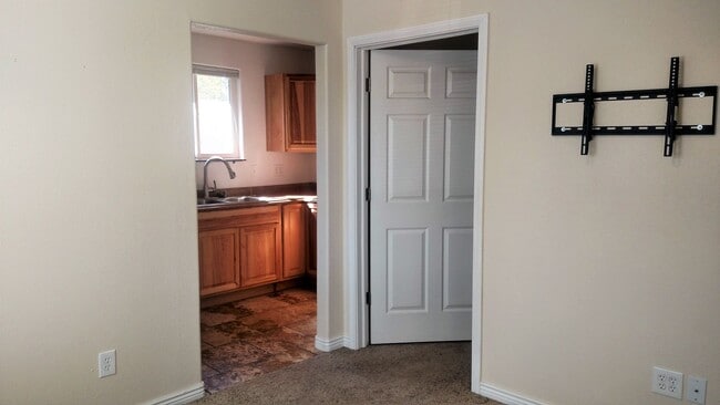 Photo - 1 Bedroom 1 Bathroom House For Rent