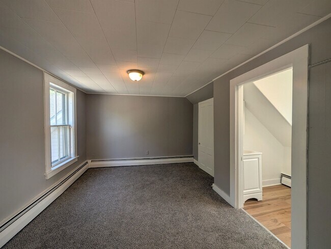 31 Chestnut St Unit D