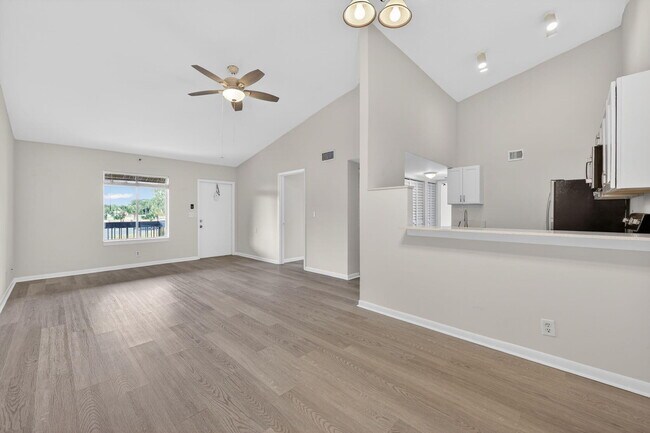 Photo - 6327 Chasewood Dr Unit E